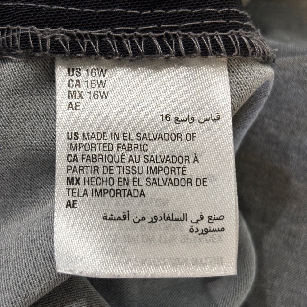 Macy’s Alfani Gray Pull On Capri Pants, Elastic Waist Cropped Slacks Size 16 16W - Picture 6 of 7